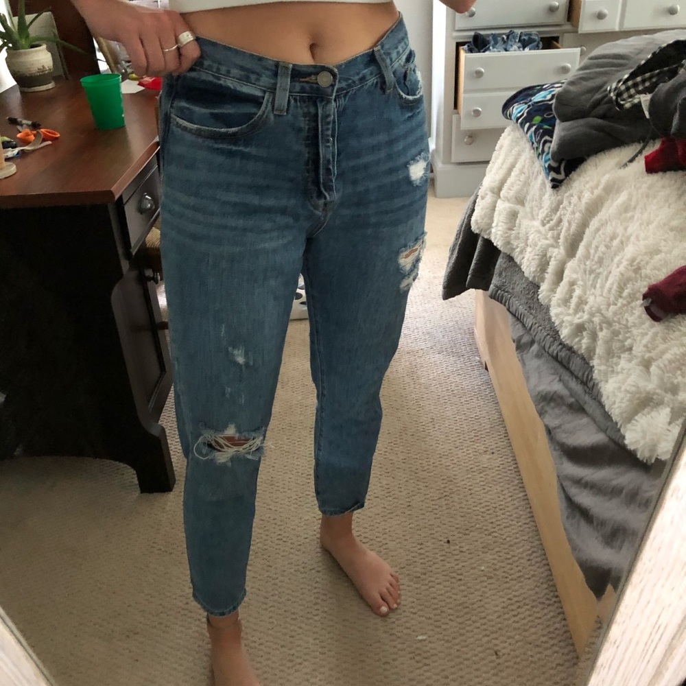 Forever 21 Cropped Jean